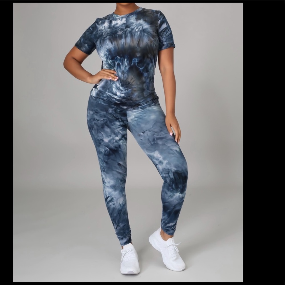 Tie Die 2- Piece Set